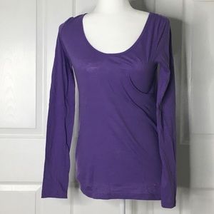 Pink medium long sleeve shirt